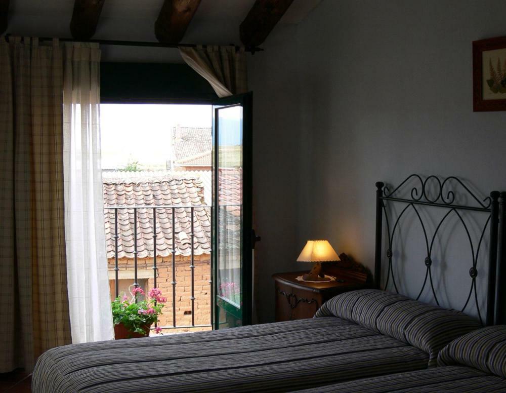 Las Casas De Yaguee, Ayllon Santa Maria de Riaza 外观 照片